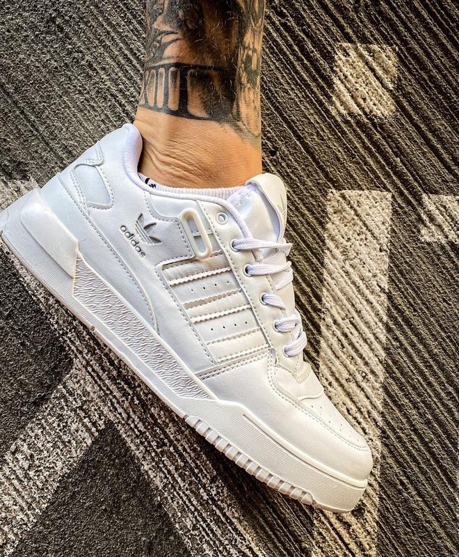 Мужские кроссовки adidas forum low white (адидас форум, белые) — цена ...