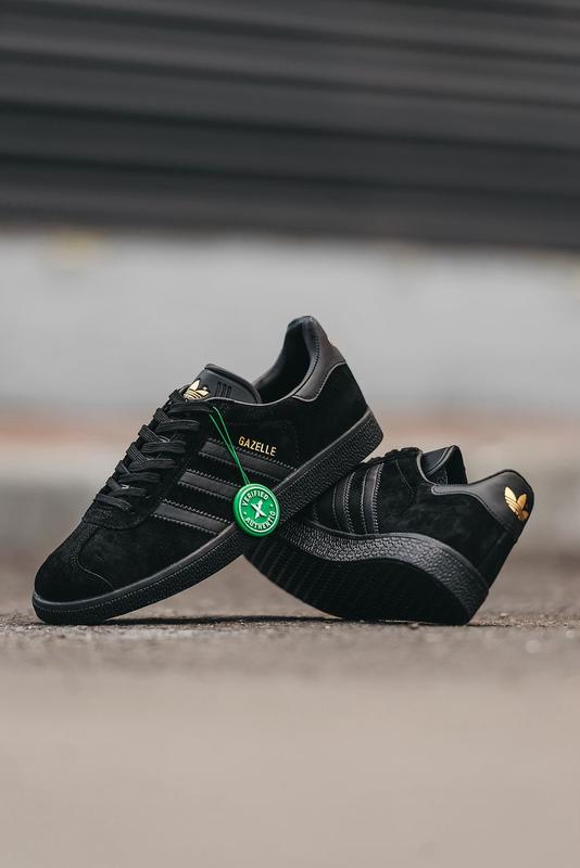 Adidas gazelle full black hotsell