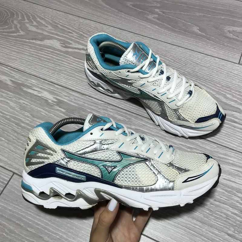 mizuno wave mustang 7