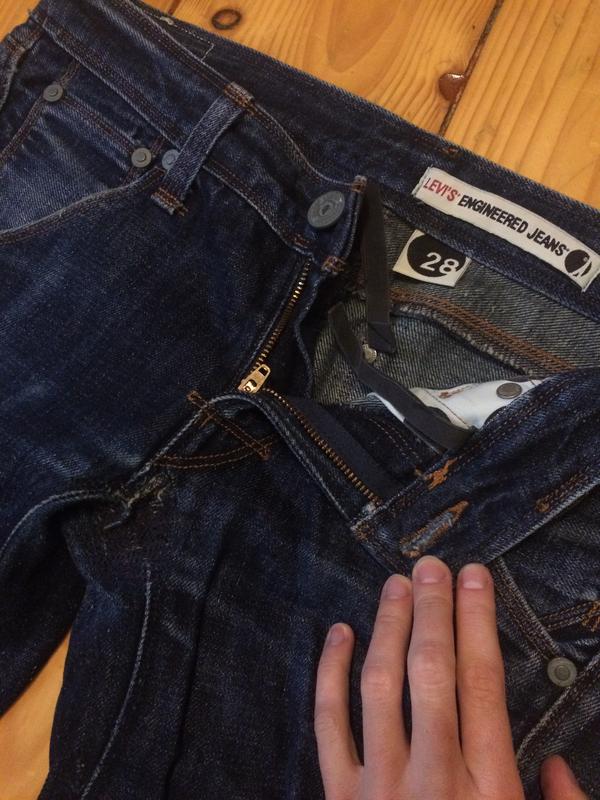 levis cena