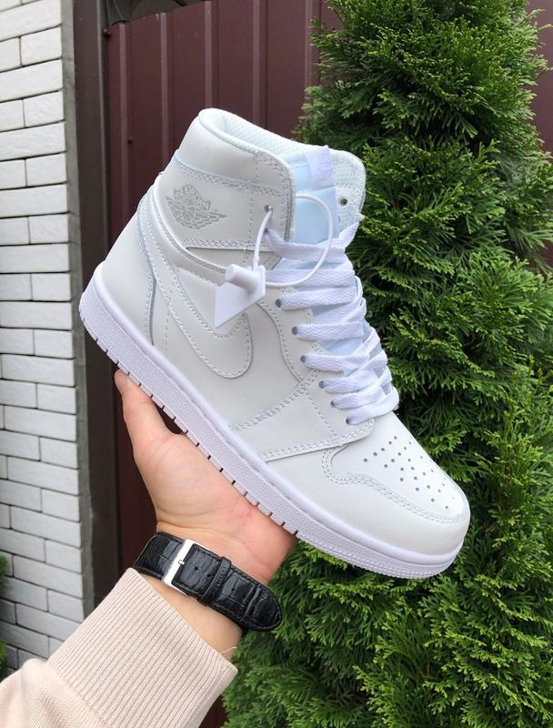 Кроссовки женские nike air jordan 1 retro high белые кросівки жіночі ...