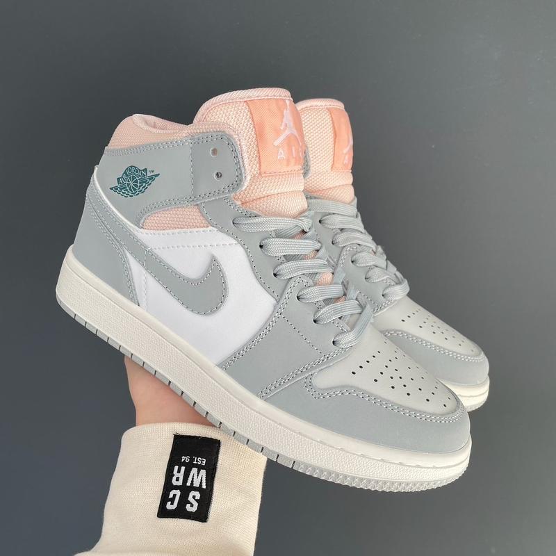 Женские высокие кожаные кроссовки nike jordan 1 retro grey pink#найк ...