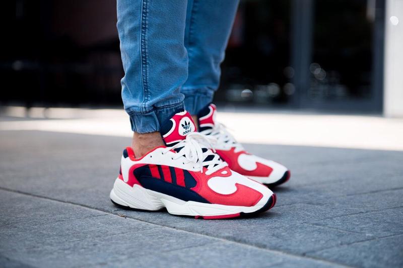 Кроссовки adidas Originals Yung красные