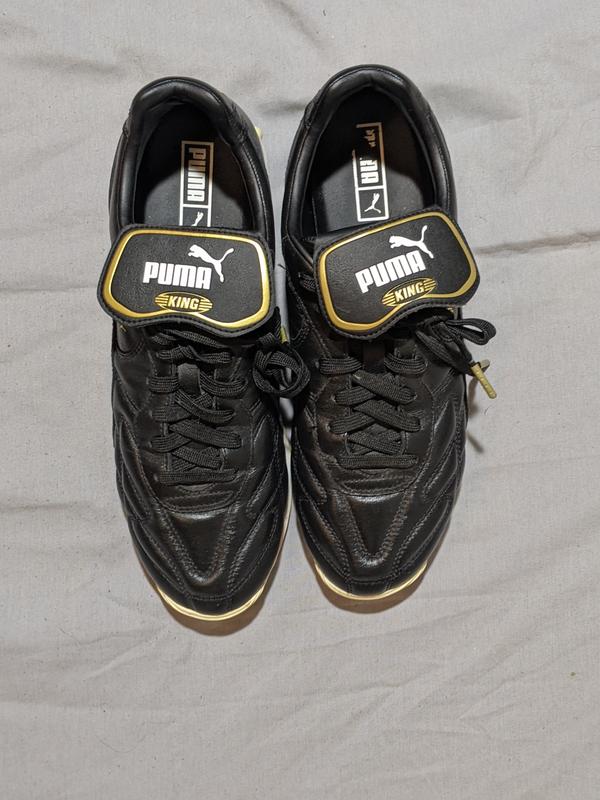 Puma men's king avanti sneakers gold top