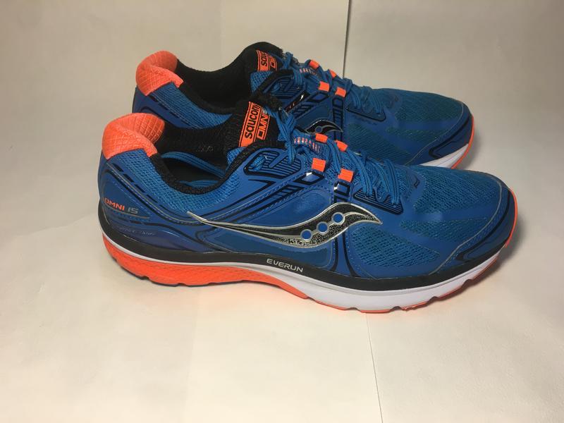 saucony omni 15 44