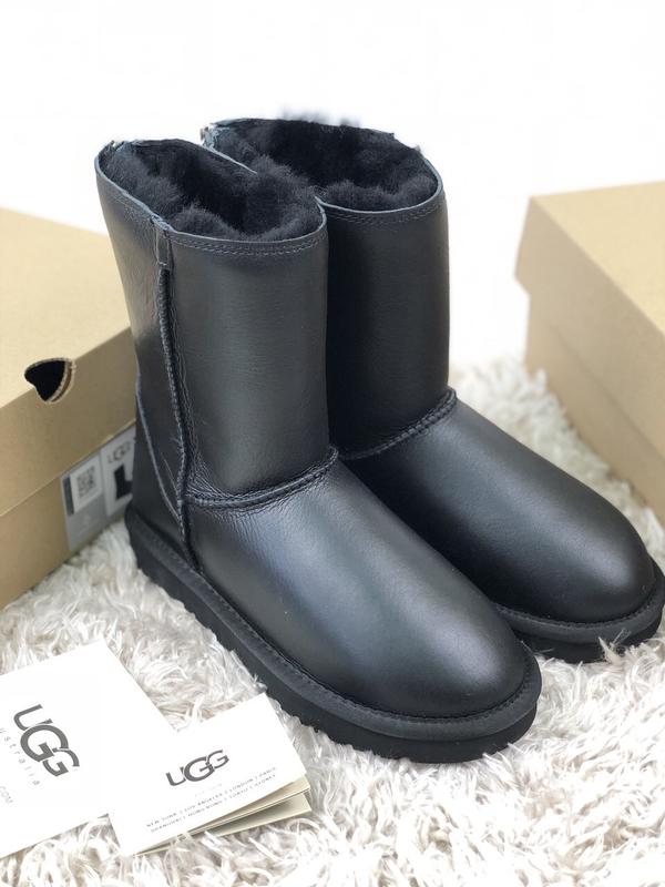 ugg metallic black