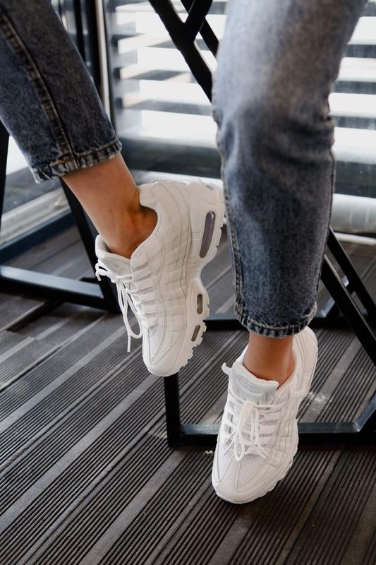 Womens air max 95 top triple white