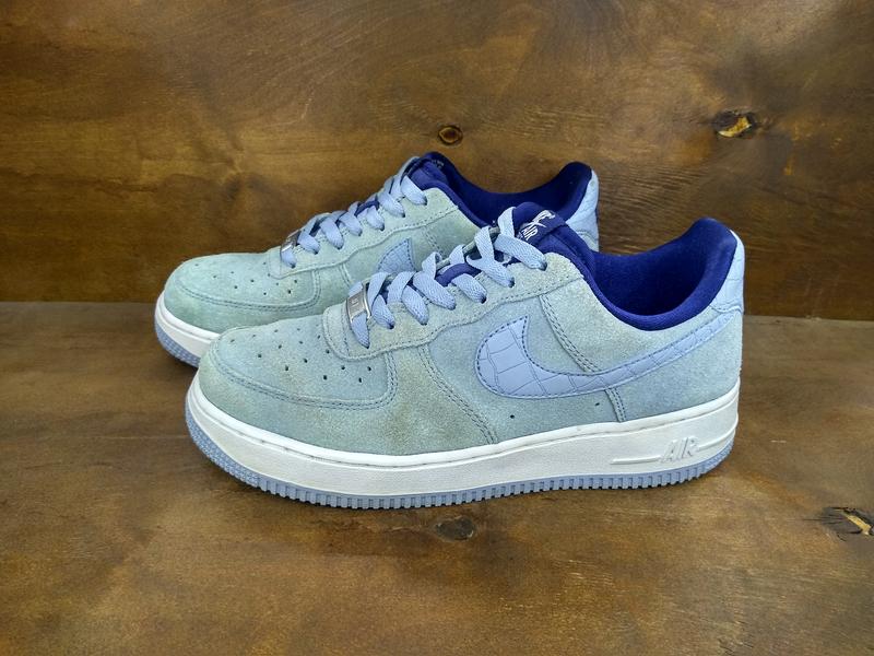 Замшевые кроссовки nike air force 1 ( 38 размер ) Nike, цена - 580 грн, #16536436, купить по доступной цене | Украина - Шафа
