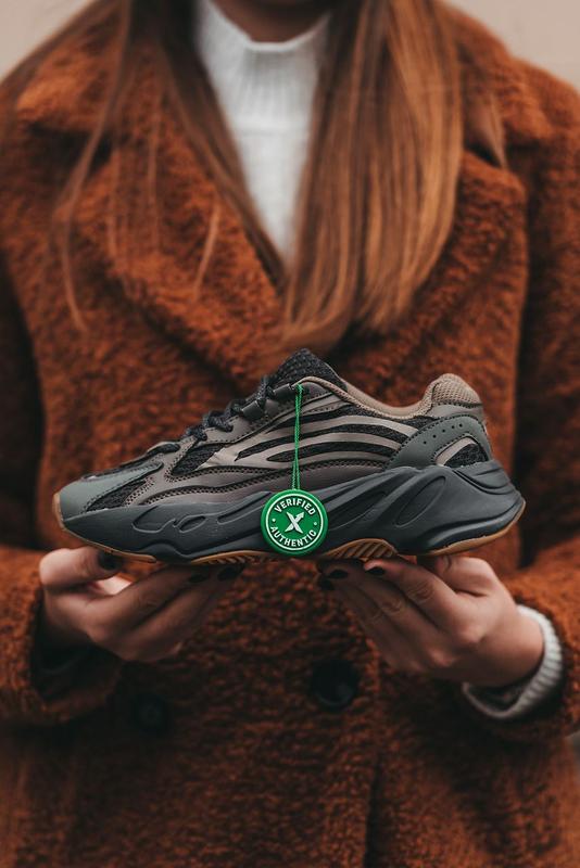 Adidas yeezy boost 700 v2 black, кросівки жіночі адідас ізі 700 чорні ...