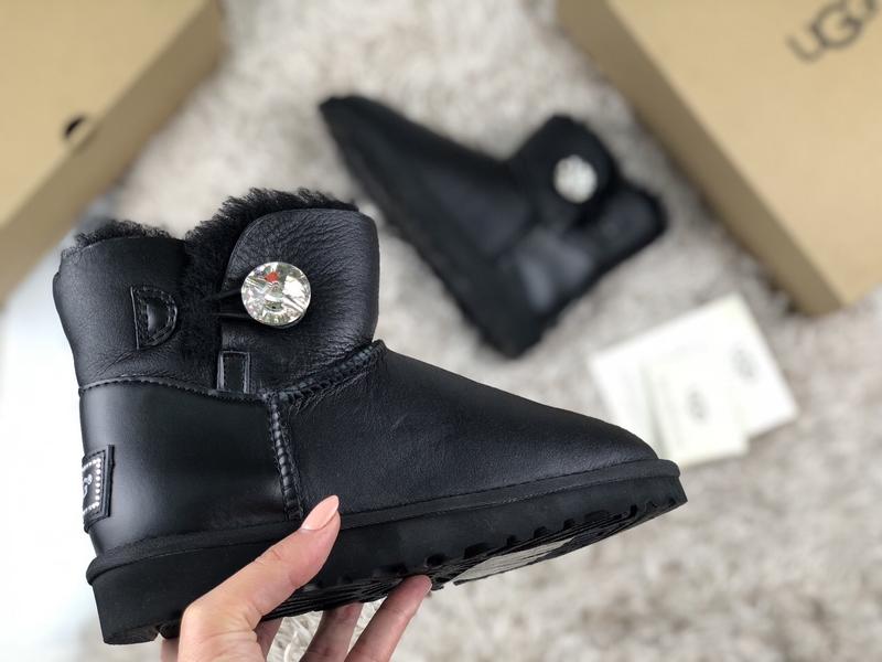 ugg bailey button bling black