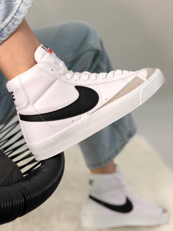 Женские кожаные белые кроссовки nike blazer кросівки найк блейзер білі ...