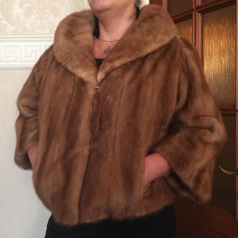 Pantelis chasakioilis шуба. Шуба норка италия. Авито москва полушубки. Полушубок из чернобурки. Полушубок норковый олх.