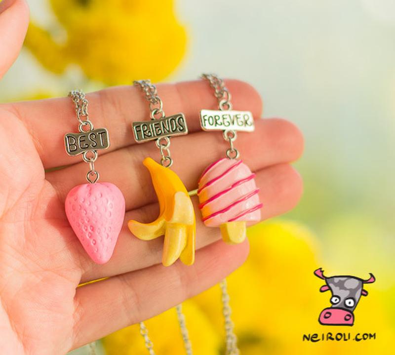 Кулон для троих друзей "best friends forever. десерт клубника и банан ...
