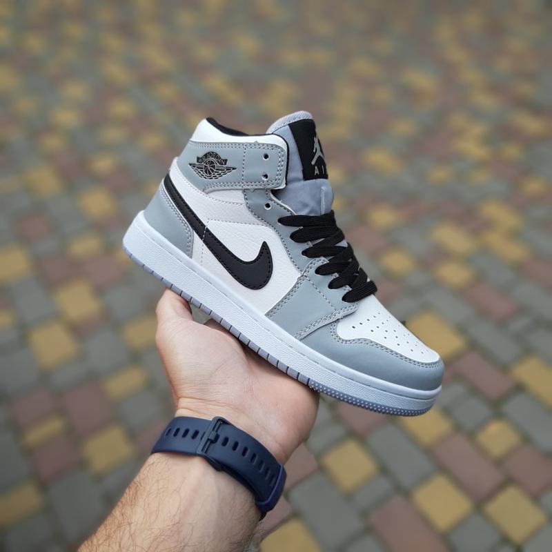 Кроссовки женские nike air jordan белые серые / кросівки жіночі найк ...