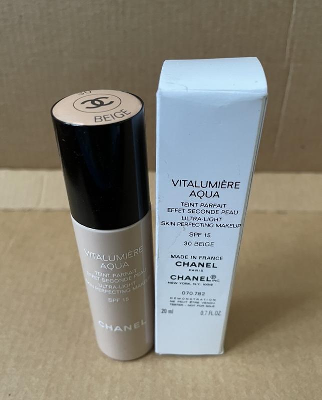 Chanel vitalumiere aqua тональний флюїд #30 beige, 20ml — цена 1650 грн ...