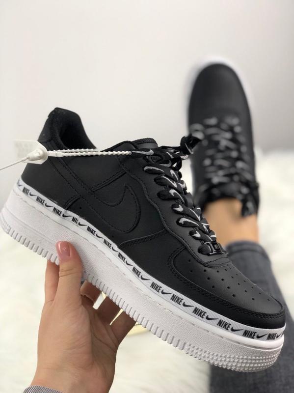 nike air force 1 07 se premium black white