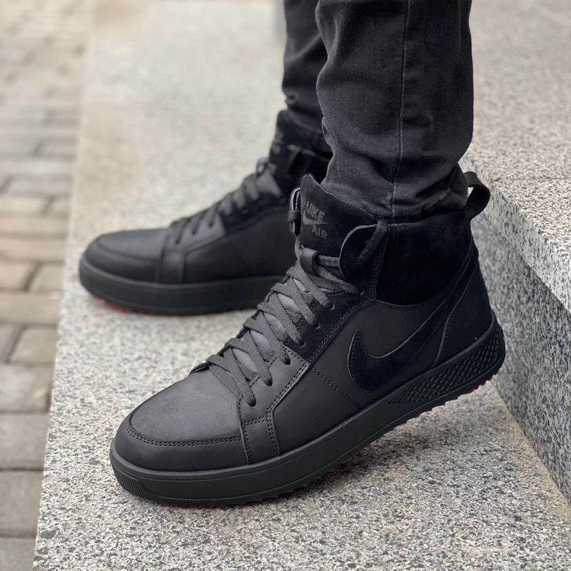 Зимняя модель кроссовок nike ,найк мужские кросмовки высокие купить ...