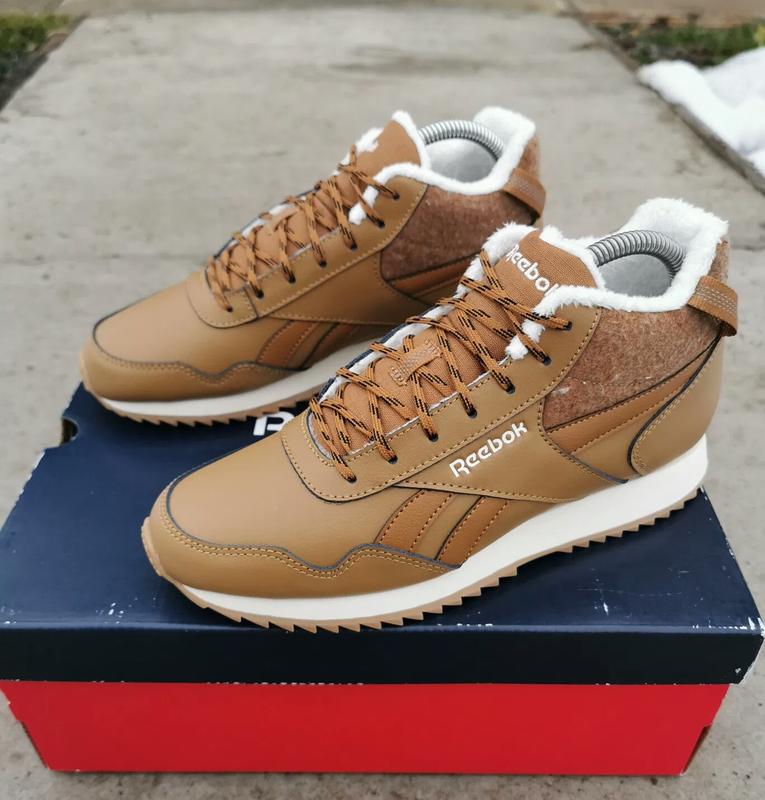 Теплые зимние ботинки кроссовки reebok royal glide mid — цена 3299 грн ...