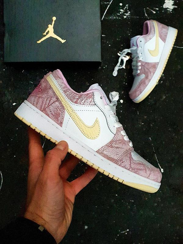 Кросівки nike air jordan 1 low paint drip — цена 2150 грн в каталоге