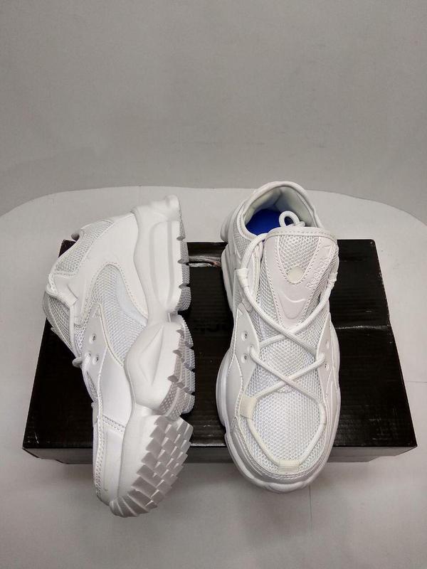 Reebok run r96 white hotsell