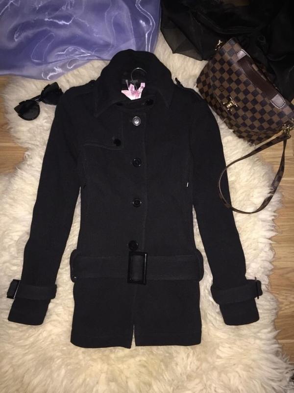 Крутое чёрное женское пальто hallhuber — цена 80 грн в каталоге Пальто ✓  Купить женские вещи по доступной цене на Шафе | Украина #18972720