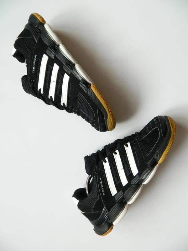 adidas team spezial