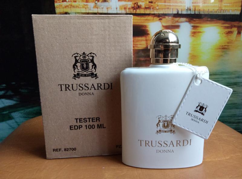 Trussardi donna edp. Trussardi Donna EDP 100 ml. Trussardi Donna 100ml EDP New. Trussardi Donna 100 мл. Trussardi Donna Tester 100ml EDP.