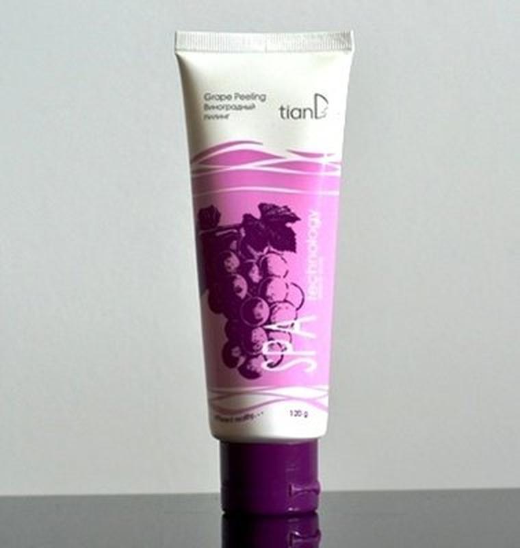 виноградный пилинг тианде. пировиноградный пилинг. пилинг скатка тианде виноград. девушка с фруктами. Tiande пилинг скатка.