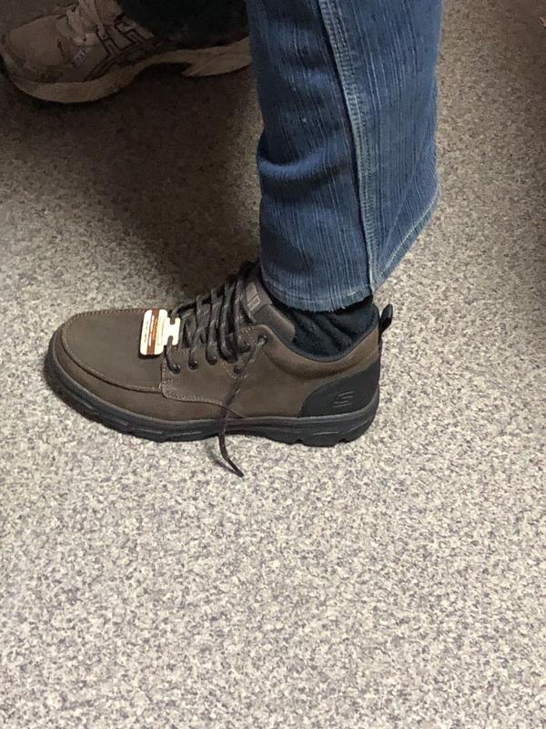 skechers resment chukka boot