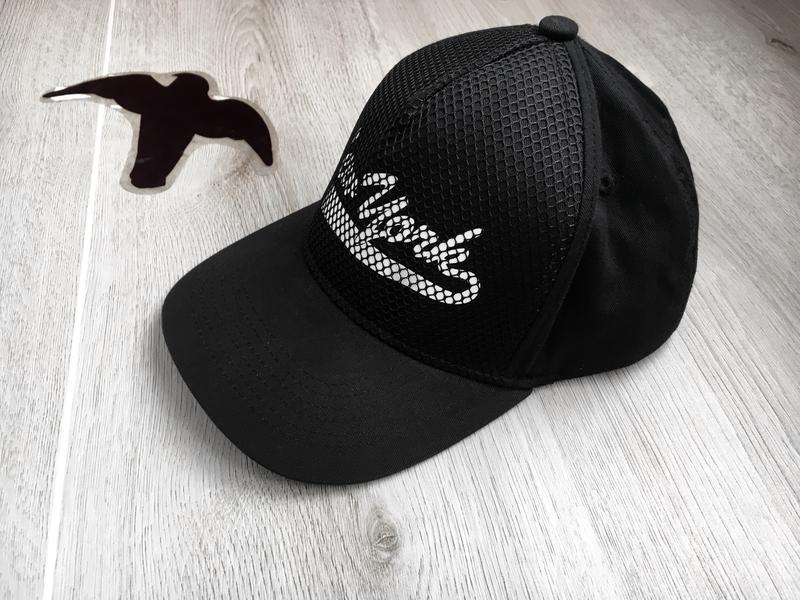 Крутая черная кепка/бейсболка/кепи new york accessoires — цена 199 грн в  каталоге Бейсболки и кепки ✓ Купить женские вещи по доступной цене на Шафе  | Украина #19368757