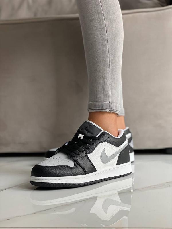 Женские кроссовки nike air jordan 1 retro женккие кроссовки найк — цена ...