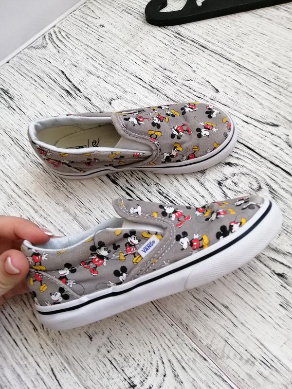 vans disney 26