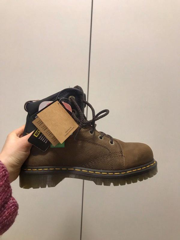 Dr martens clearance fairleigh