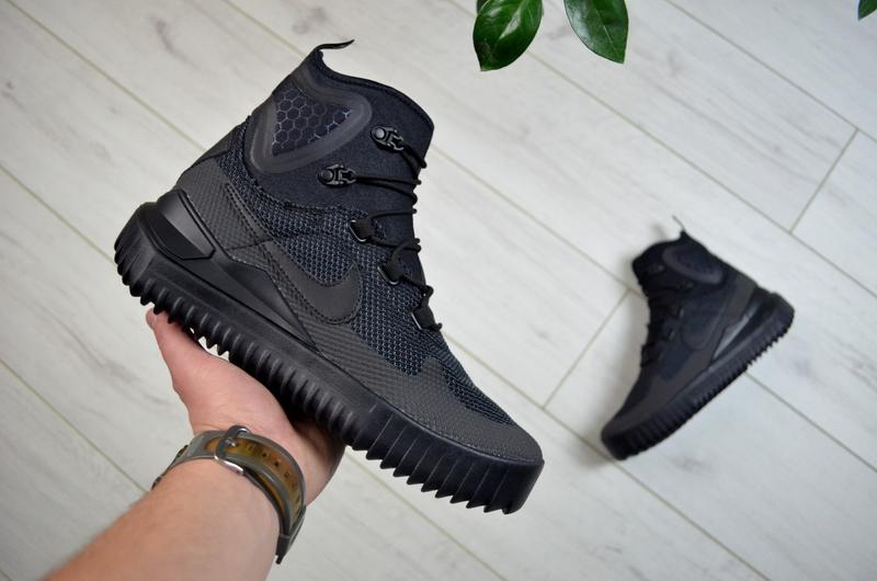 nike wild mid boots