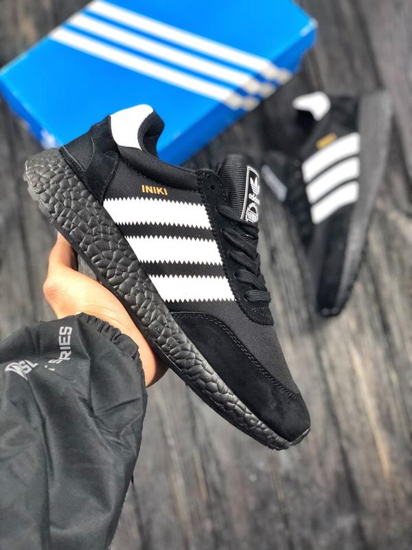 Найк адидас Iniki