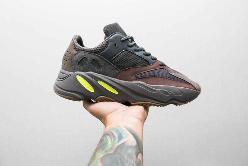 yeezy boost 700 38