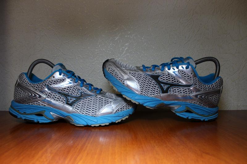 mizuno wave nexus 7 blue