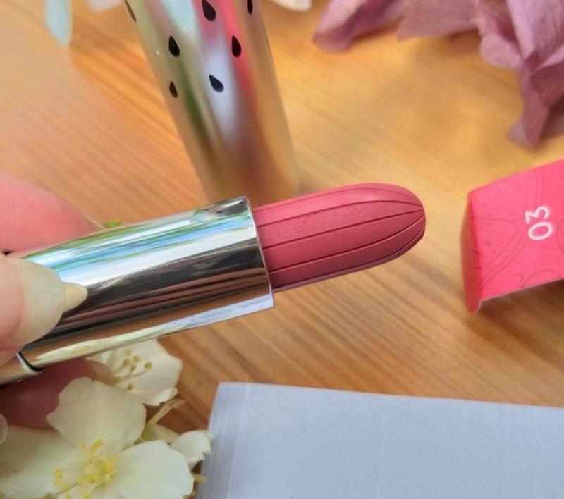 Помада kiko milano fruit explosion watermelon creamy lipstick италия 03