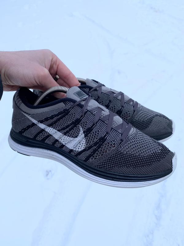 nike lunar react flyknit