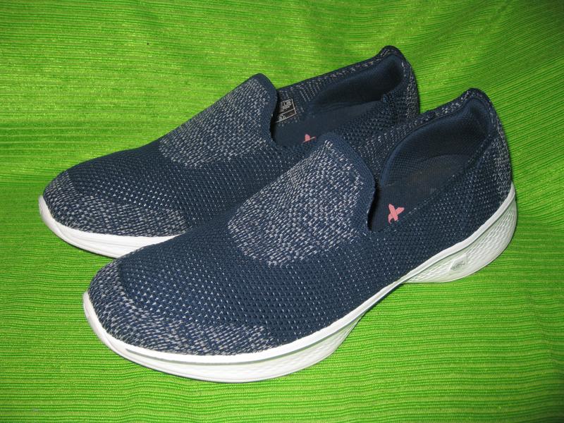 Skechers симферополь меганом