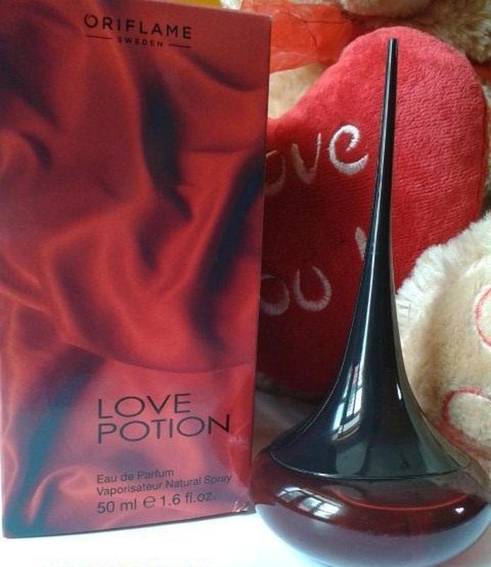 Love potion. Орифлэйм духи Love Potion. Love Potion Oriflame Eau de Parfum. Oriflame духи женские Love Potion. Парфюмерная вода Love Potion [лав Поушэн].