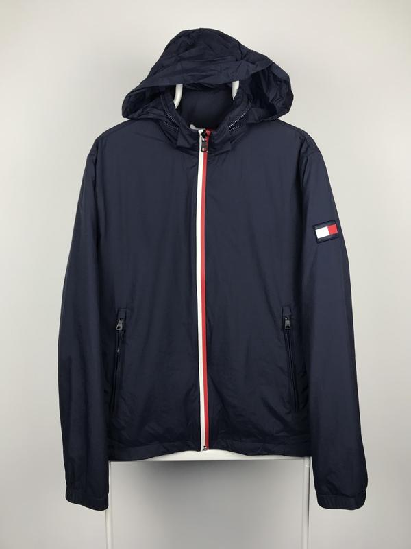 Нейлоновая ветровка tommy hilfiger — цена 1567 грн в каталоге Ветровки ...