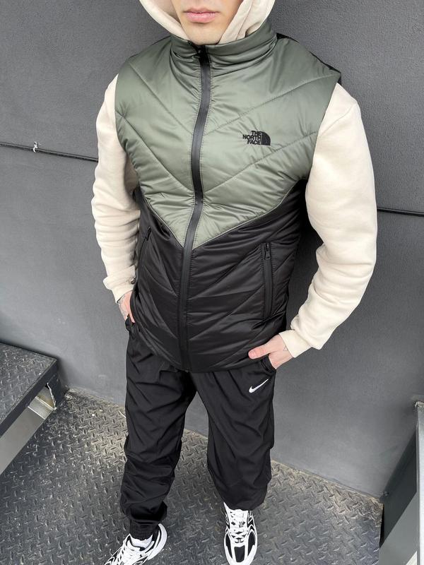 Мужская жилетка the north face черная с хаки без капюшона стеганная из ...