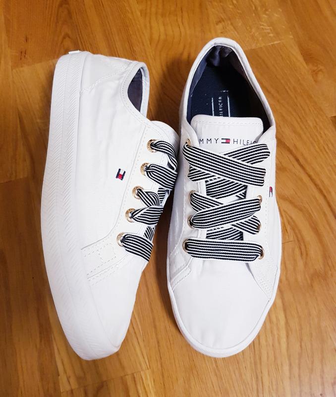 Классические белые кеды оригинал — цена 450 грн в каталоге Кеды Купить ...