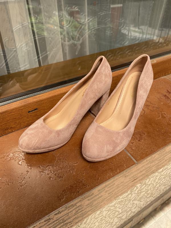 Пудровые классические туфли — цена 123 грн в каталоге Туфли Купить ...