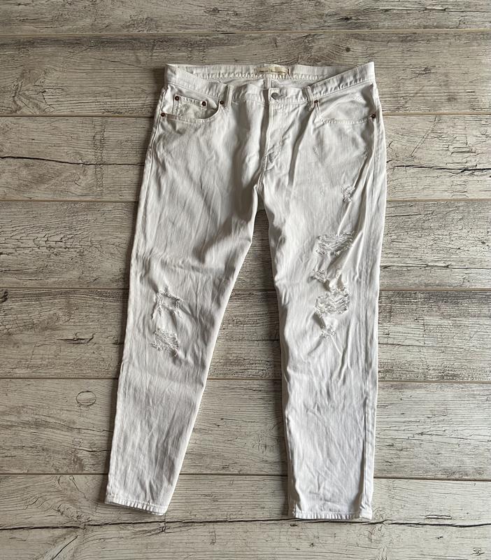 Levis gap discount