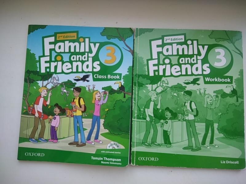 Книга учебник family and friends 3 class book workbook — ціна 100 грн у ...