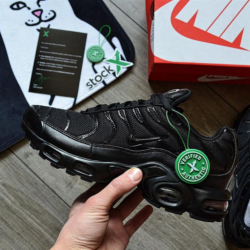 Кроссовки женские, мужские nike air max plus tn черные, найк аир макс ...