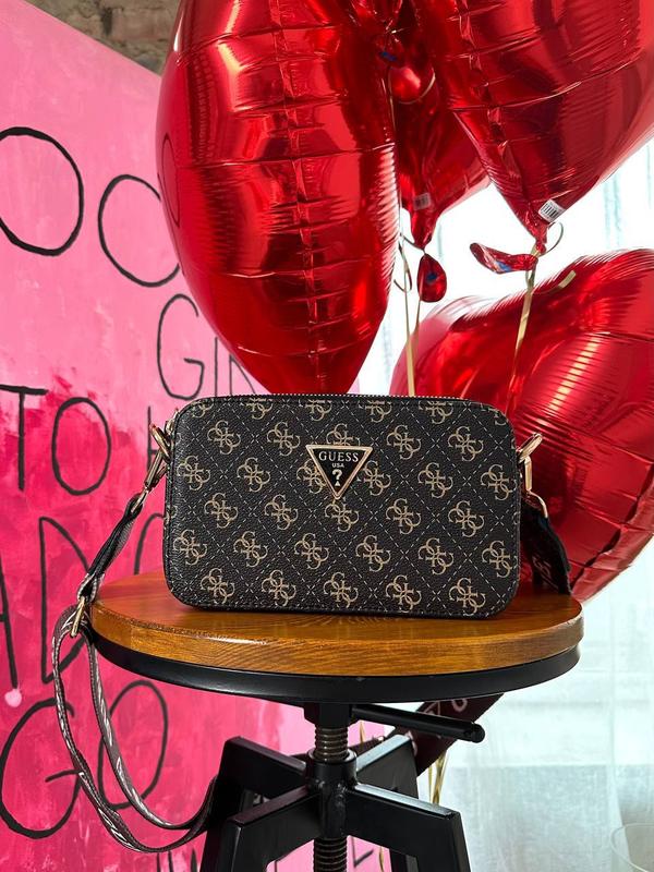 Сумка кроссбоди guess the snapshot brown bag — цена 1490 грн в