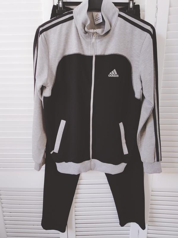 Спортивный костюм adidas — цена 1485 грн в каталоге Спортивные костюмы ...